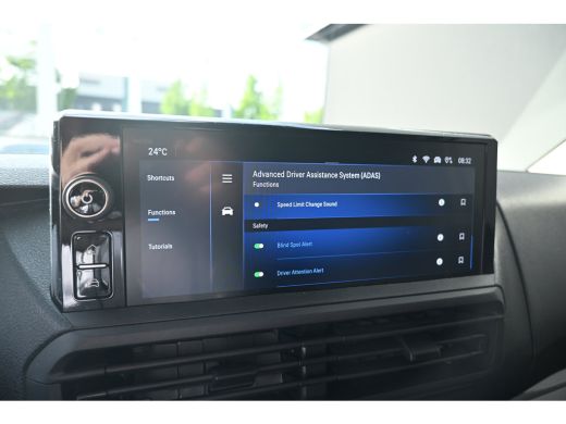 Opel Vivaro 2.0 Diesel 145 L2 | Betimmering | 2x Schuifdeur | Navigatie | Camera | Digitale Binnenspiegel | D... ActivLease financial lease
