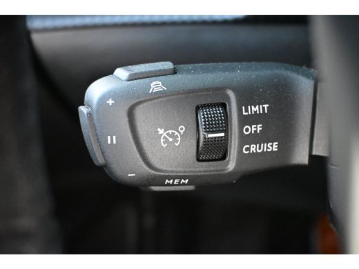 Peugeot e-2008 EV Allure Avantage 54 kWh 96,3%SOH! 8 Jaar Garantie! | Adaptive Cruise | 360 Camera | Keyless-Ent... ActivLease financial lease