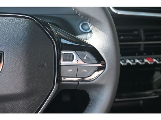 Peugeot e-2008 EV Allure Avantage 54 kWh 96,3%SOH! 8 Jaar Garantie! | Adaptive Cruise | 360 Camera | Keyless-Ent... ActivLease financial lease