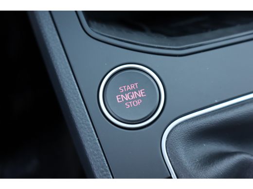Seat Ibiza FR Business Connect | 17 inch lichtmetalen velgen, (7J x 17) | Achteruitrijcamera | Airconditioni... ActivLease financial lease