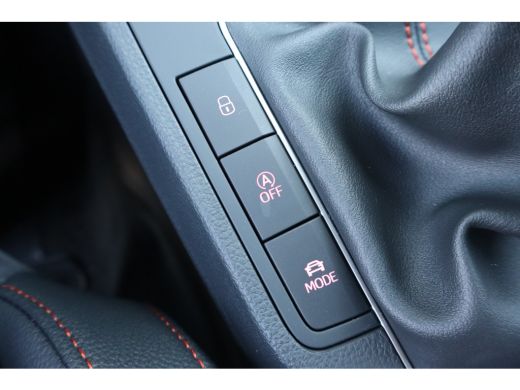 Seat Ibiza FR Business Connect | 17 inch lichtmetalen velgen, (7J x 17) | Achteruitrijcamera | Airconditioni... ActivLease financial lease