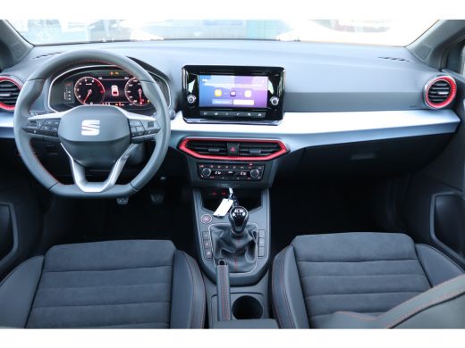 Seat Ibiza FR Business Connect | 17 inch lichtmetalen velgen, (7J x 17) | Achteruitrijcamera | Airconditioni... ActivLease financial lease