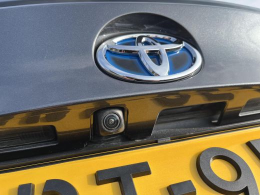 Toyota C-HR 1.8 Hybrid Dynamic | Apple CarPlay/Android auto | Achteruitrijcamera | Stoelverwarming ActivLease financial lease