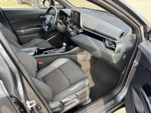 Toyota C-HR 1.8 Hybrid Dynamic | Apple CarPlay/Android auto | Achteruitrijcamera | Stoelverwarming ActivLease financial lease