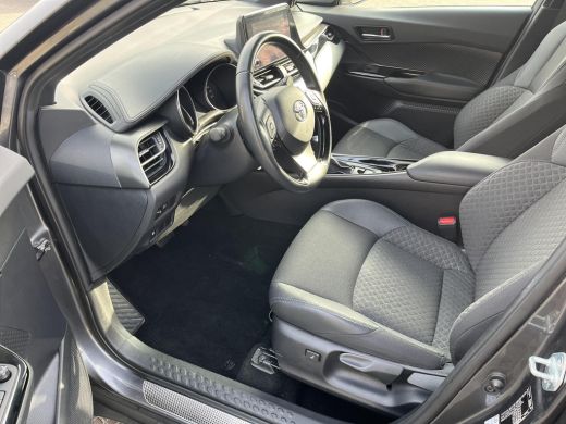 Toyota C-HR 1.8 Hybrid Dynamic | Apple CarPlay/Android auto | Achteruitrijcamera | Stoelverwarming ActivLease financial lease