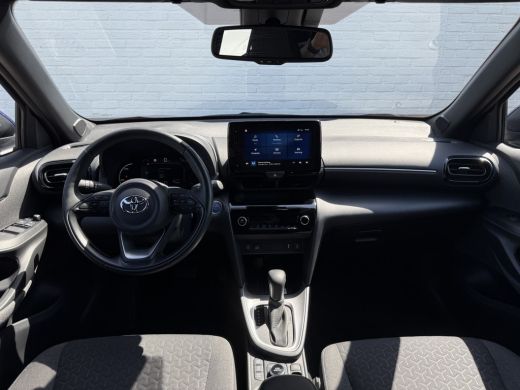 Toyota Yaris Cross 1.5 Hybrid AWD Team D | ACC | CarPlay | Camera | Keyless | DAB+ ActivLease financial lease
