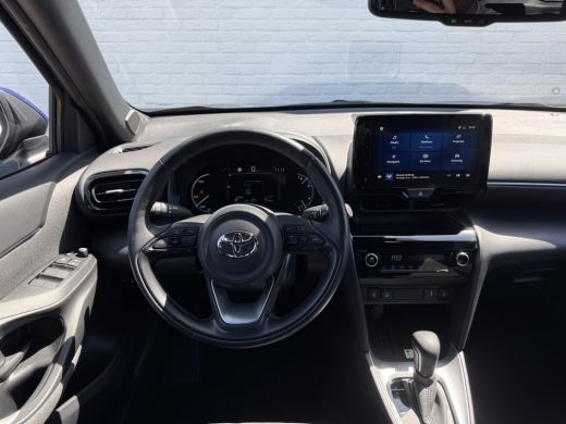 Toyota Yaris Cross 1.5 Hybrid AWD Team D | ACC | CarPlay | Camera | Keyless | DAB+ ActivLease financial lease