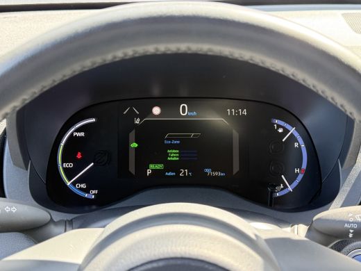 Toyota Yaris Cross 1.5 Hybrid AWD Team D | ACC | CarPlay | Camera | Keyless | DAB+ ActivLease financial lease
