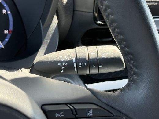 Toyota Yaris Cross 1.5 Hybrid AWD Team D | ACC | CarPlay | Camera | Keyless | DAB+ ActivLease financial lease