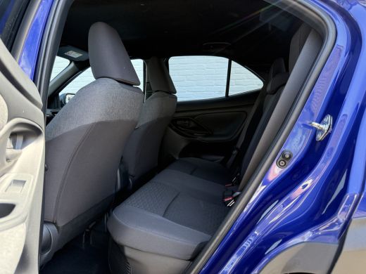 Toyota Yaris Cross 1.5 Hybrid AWD Team D | ACC | CarPlay | Camera | Keyless | DAB+ ActivLease financial lease