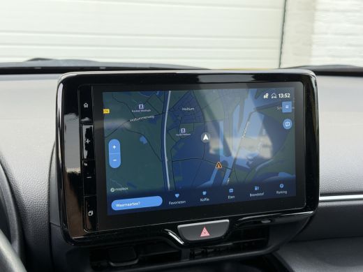 Toyota Yaris Cross 1.5 Hybrid Team D | ACC | CarPlay | Camera | Keyless | 17 inch ActivLease financial lease