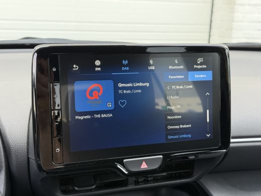 Toyota Yaris Cross 1.5 Hybrid Team D | ACC | CarPlay | Camera | Keyless | 17 inch ActivLease financial lease