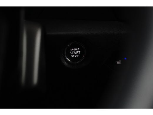 Citroën C4 1.2 Puretech Shine | Navigatie | Achteruitrijcamera | Climate Control | Cruise Control | HUD | Le... ActivLease financial lease
