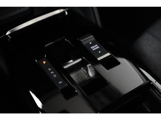 Citroën C4 1.2 Puretech Shine | Navigatie | Achteruitrijcamera | Climate Control | Cruise Control | HUD | Le... ActivLease financial lease