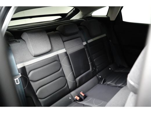 Citroën C4 1.2 Puretech Shine | Navigatie | Achteruitrijcamera | Climate Control | Cruise Control | HUD | Le... ActivLease financial lease