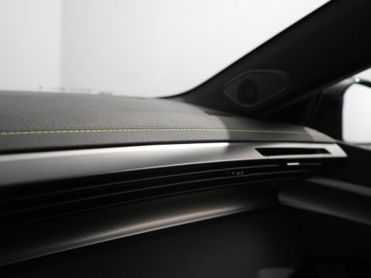 Peugeot 308 GT | Bekleding Alcantara/kunstleder | Driver Sport Pack | Elektrische parkeerrem ActivLease financial lease