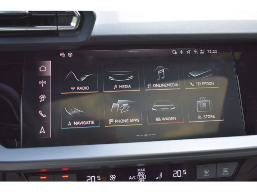 Audi A3 Sportback 40 TFSI e S edition | Panoramadak | Sonos | Head-up display | Keyless entry | 18 inch | ActivLease financial lease