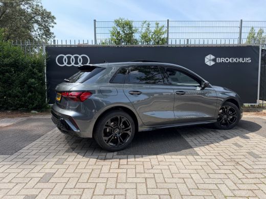 Audi A3 Sportback 40 TFSI e S edition | Panoramadak | Sonos | Head-up display | Keyless entry | 18 inch | ActivLease financial lease