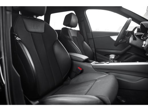 Audi A4 Avant 35 TFSI S edition Competition ActivLease financial lease