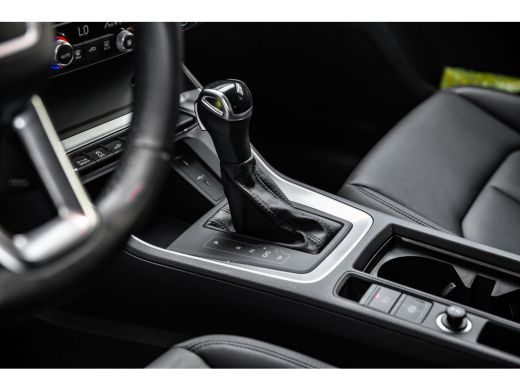 Audi Q3 Advanced Edition | Stoelverwarming | Leder ActivLease financial lease