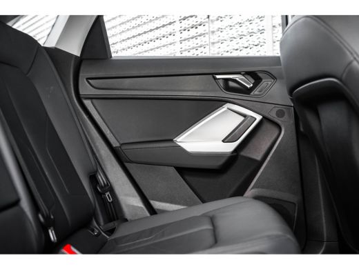 Audi Q3 Advanced Edition | Stoelverwarming | Leder ActivLease financial lease
