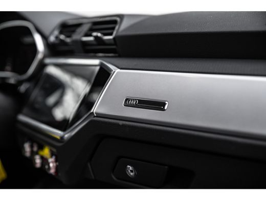 Audi Q3 Advanced Edition | Stoelverwarming | Leder ActivLease financial lease