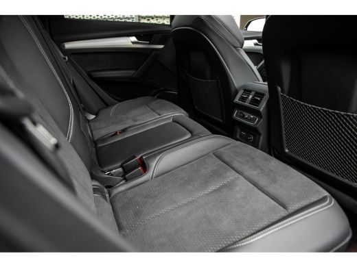 Audi Q5 55 TFSI e quattro Competition ActivLease financial lease