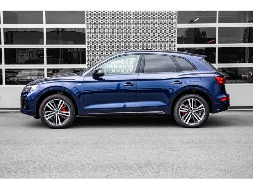Audi Q5 55 TFSI e quattro Competition ActivLease financial lease