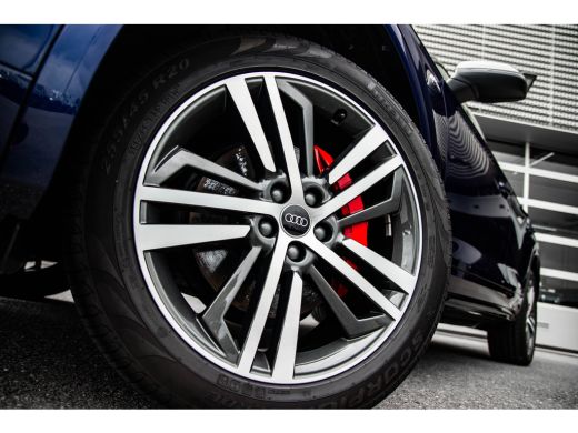Audi Q5 55 TFSI e quattro Competition ActivLease financial lease