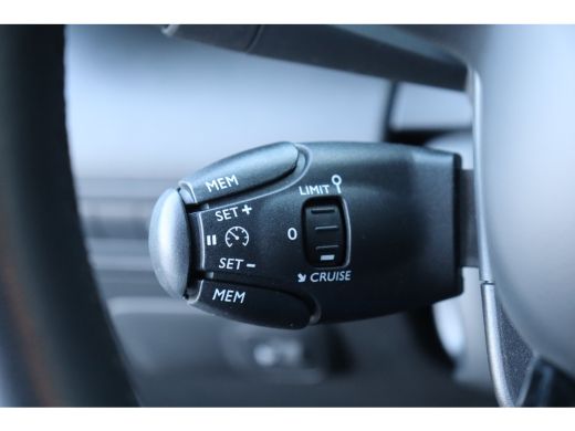 Citroën C3 Aircross 1.2 PURETECH 130PK SHINE AUTOMAAT / NAVI / CLIMA / LED / PDC / TREKHAAK / WINTERPAKKET / BLUETOOT... ActivLease financial lease