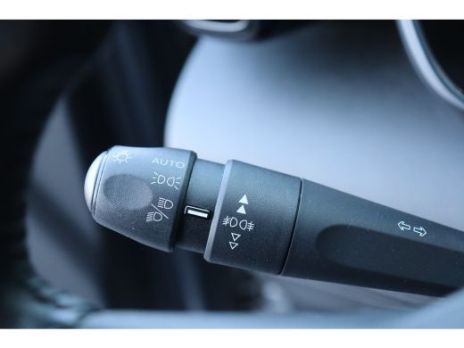 Citroën C3 Aircross 1.2 PURETECH 130PK SHINE AUTOMAAT / NAVI / CLIMA / LED / PDC / TREKHAAK / WINTERPAKKET / BLUETOOT... ActivLease financial lease