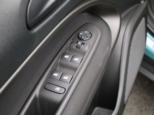 Fiat 600 1.2 Hybrid Urban Camera | Parkeersensoren Voor en Achter | Navigatie | Cruise Control | Dodehoekb... ActivLease financial lease