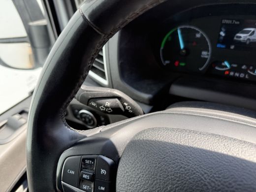 Ford E-Transit 68kWh 184PK L2H2 317km WLTP 95,7% (SOH) BEV Snelladen Cruise Control Climate Control Carplay Laad... ActivLease financial lease
