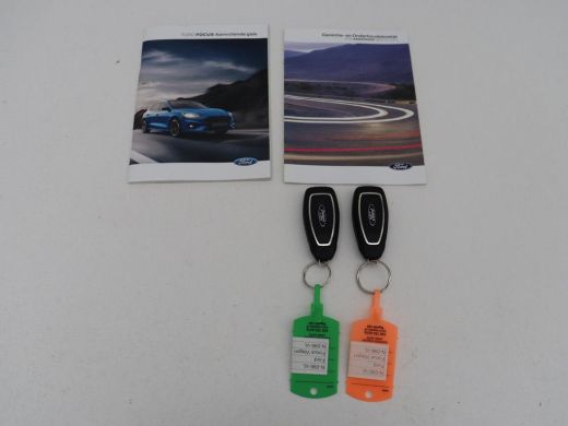 Ford Focus 1.0 EcoBoost ST Line X | Stoelverwarming | Adaptive cruise | Camera | Carplay | Stuurverwarming |... ActivLease financial lease