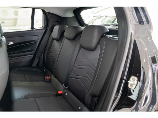 Jeep Avenger Summit 54 kWh | SOH 97% | Camera | Elektrische Achterklep | Navigatie | Stoel Verwarming | Verwar... ActivLease financial lease