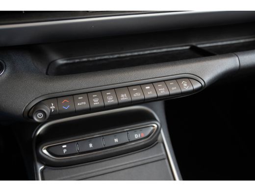 Jeep Avenger Summit 54 kWh | SOH 97% | Camera | Elektrische Achterklep | Navigatie | Stoel Verwarming | Verwar... ActivLease financial lease