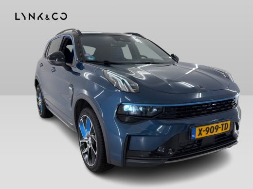 Lynk & Co 01 1.5 262pk PHEV Zwarte Hemel 360&deg;Cam Stoelverw. Pano.dak Plug-in ActivLease financial lease