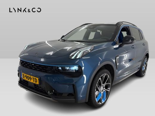 Lynk & Co 01 1.5 262pk PHEV Zwarte Hemel 360&deg;Cam Stoelverw. Pano.dak Plug-in ActivLease financial lease