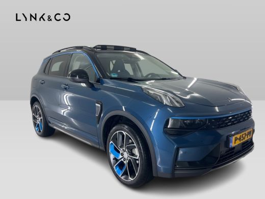 Lynk & Co 01 1.5 262pk Plug-in Pano.dak DAB 360&deg;Cam Stoelverw. Carplay ActivLease financial lease