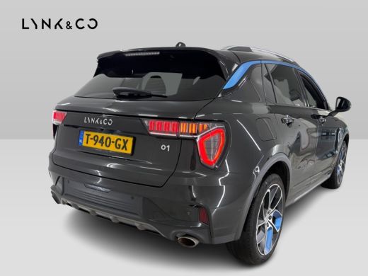Lynk & Co 01 1.5 PHEV 262PK Adapt.Cruise Zwarte Hemel 360&deg; Cam Carplay Plug-in Stoelverw Vol opties! ActivLease financial lease