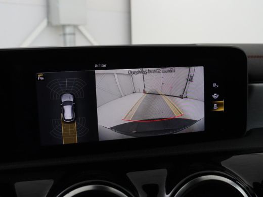 Mercedes-Benz CLA Shooting Brake 200 AMG Line | Leder/Alcantara | Trekhaak | Carplay | Widescreen | Navigatie | Ful... ActivLease financial lease