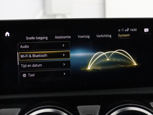 Mercedes-Benz CLA Shooting Brake 200 AMG Line | Leder/Alcantara | Trekhaak | Carplay | Widescreen | Navigatie | Ful... ActivLease financial lease