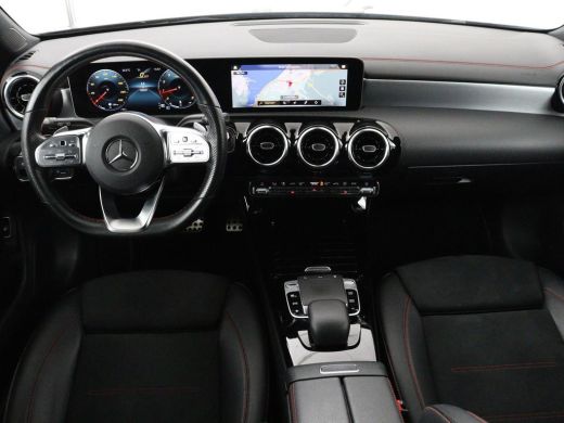 Mercedes-Benz CLA Shooting Brake 200 AMG Line | Leder/Alcantara | Trekhaak | Carplay | Widescreen | Navigatie | Ful... ActivLease financial lease