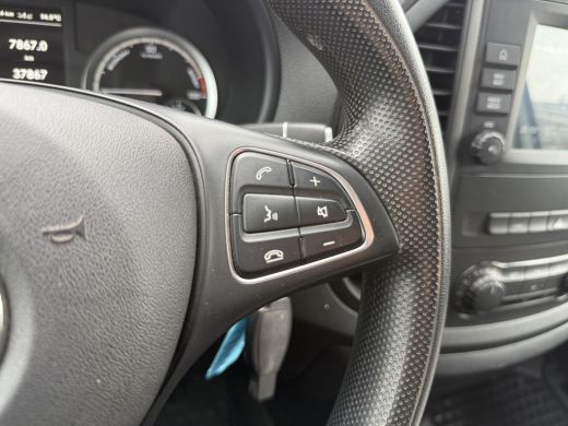 Mercedes-Benz eVito 112 eVito 66 kWh L2 286km WLTP 96,7% (SOH) Snelladen Laadkabel Carplay Climate control Cruise con... ActivLease financial lease