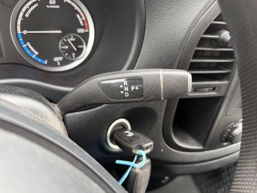 Mercedes-Benz eVito 112 eVito 66 kWh L2 286km WLTP 96,7% (SOH) Snelladen Laadkabel Carplay Climate control Cruise con... ActivLease financial lease