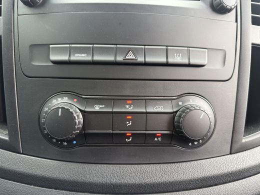 Mercedes-Benz eVito 112 eVito 66 kWh L2 286km WLTP 96,7% (SOH) Snelladen Laadkabel Carplay Climate control Cruise con... ActivLease financial lease