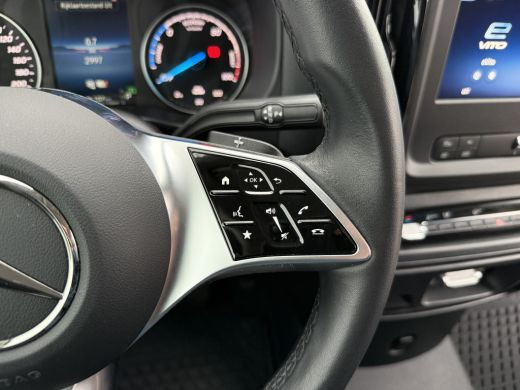 Mercedes-Benz eVito 112 Pro 66kWh Facelift 286km WLTP Snelladen L2H1 Climate Control Adaptieve Cruise Mercedes ME Car... ActivLease financial lease