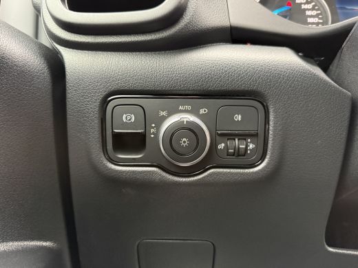 Mercedes-Benz eVito 112 Pro 66kWh Facelift 286km WLTP Snelladen L2H1 Climate Control Adaptieve Cruise Mercedes ME Car... ActivLease financial lease