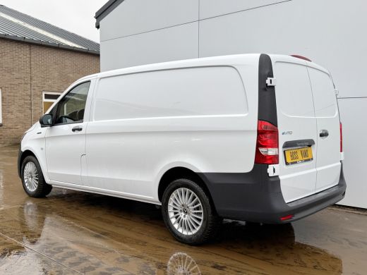 Mercedes-Benz eVito 112 Pro 66kWh Facelift 286km WLTP Snelladen L2H1 Climate Control Adaptieve Cruise Mercedes ME Car... ActivLease financial lease
