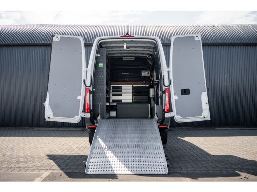 Mercedes-Benz Sprinter 311 CDI L2H2 | Volledig Ingericht | Mbux | Camera | Climatronic ActivLease financial lease